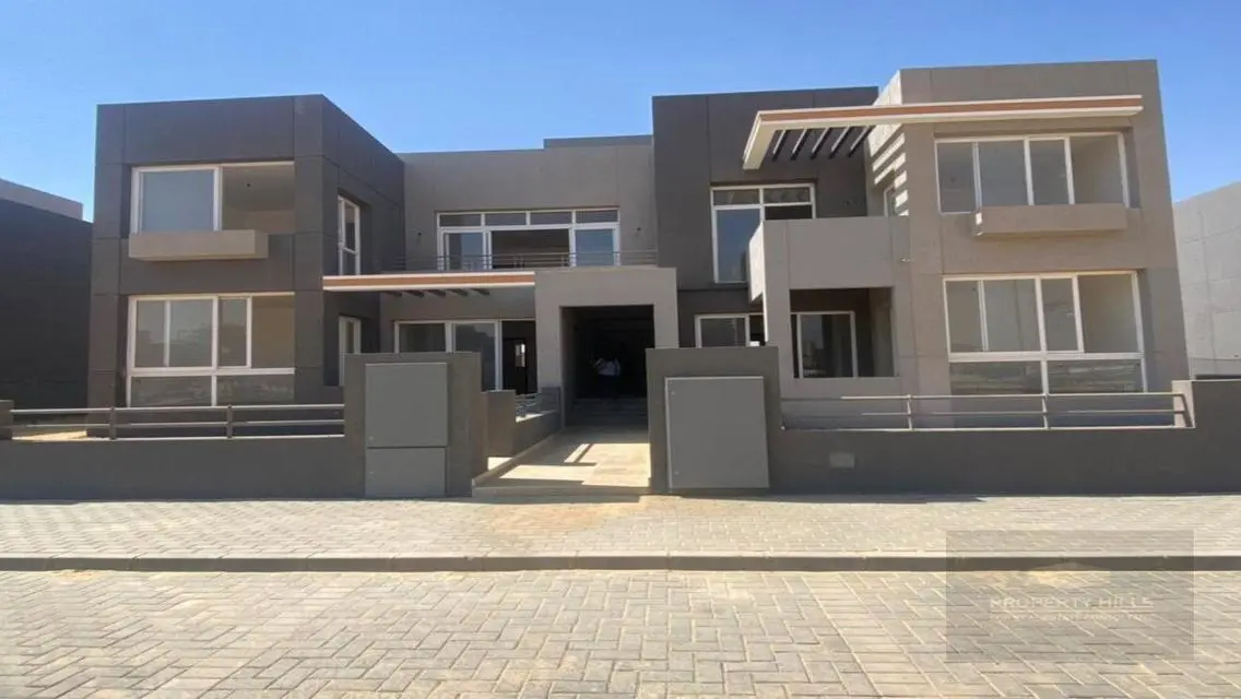 Luxury Villa for Sale with Large Space, Pool, and Private Garden