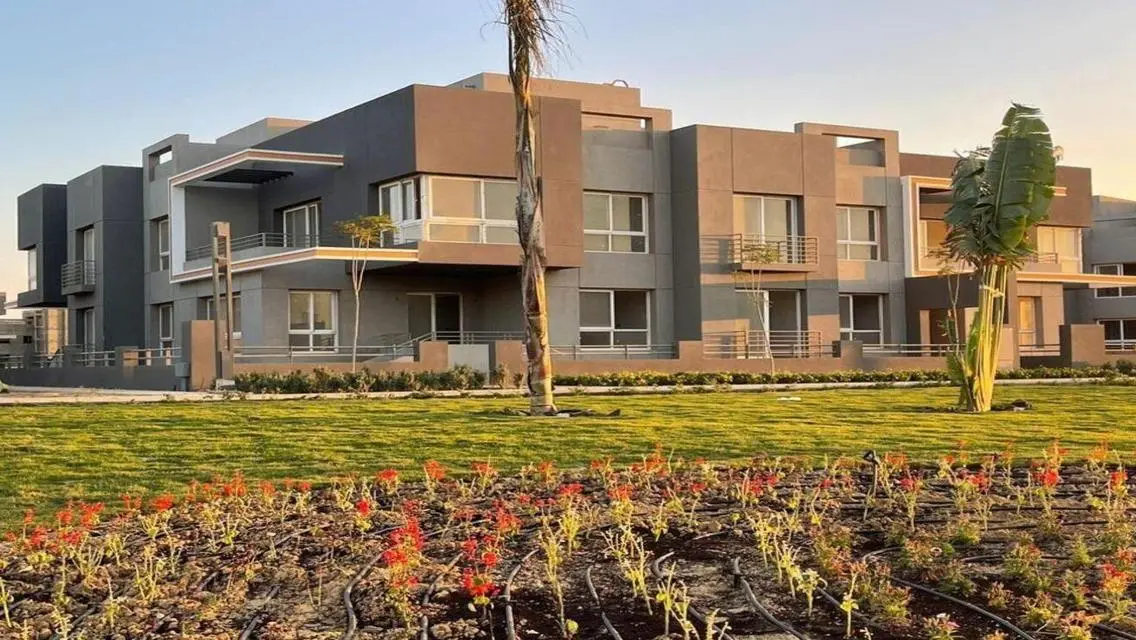 Luxury Villa for Sale with Large Space, Pool, and Private Garden