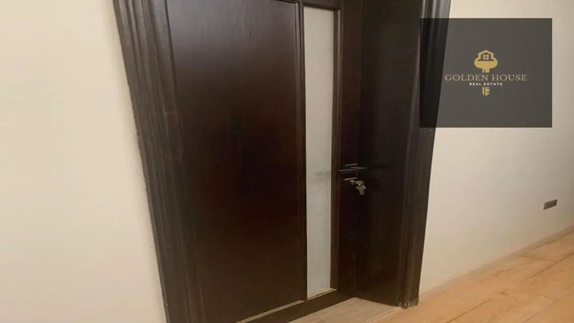 Luxury Apartment in Mountain View Hyde Park