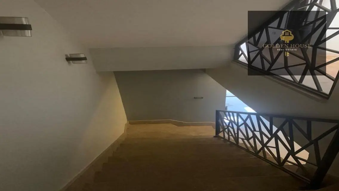 Luxury Apartment in Mountain View Hyde Park