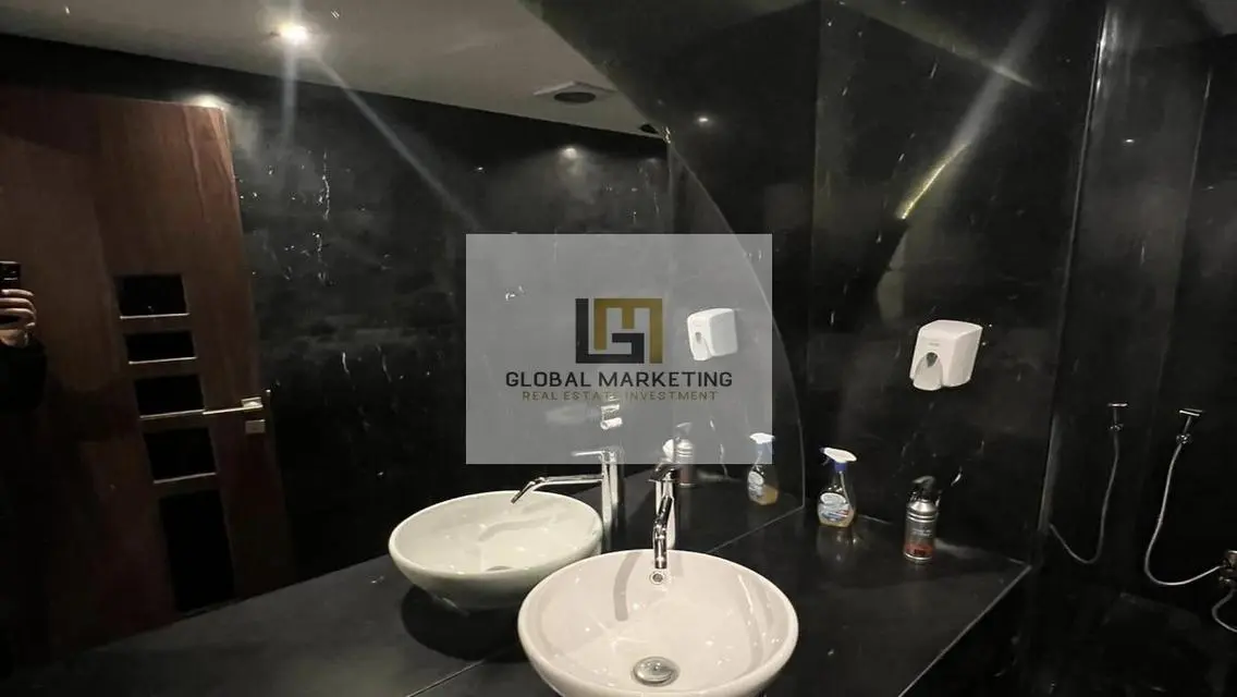 Ideal Office Space of 550 sqm in the City Center