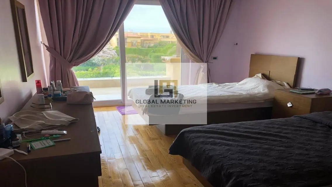Luxury Villa for Sale with Lake View