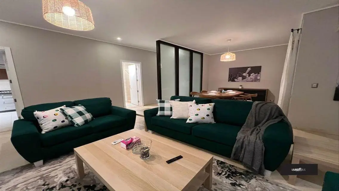 Luxury Apartment with Two Bedrooms in Prime Location Near Cinema