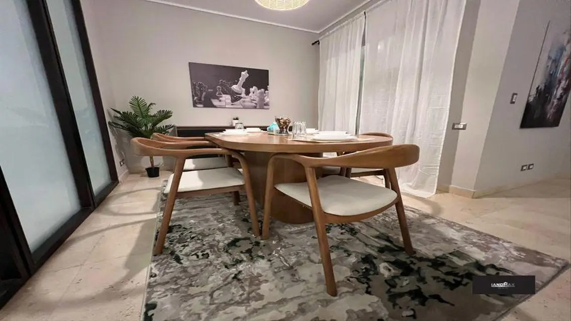 Luxury Apartment with Two Bedrooms in Prime Location Near Cinema