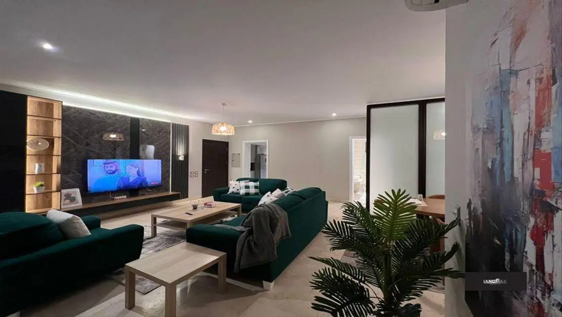 Luxury Apartment with Two Bedrooms in Prime Location Near Cinema