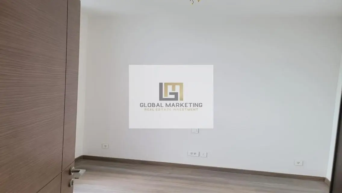 Luxury Apartment Spanning 263 Sq M in the Heart of the City