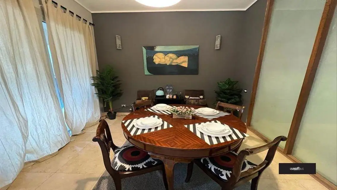 Luxurious Apartment for Rent in the City Center