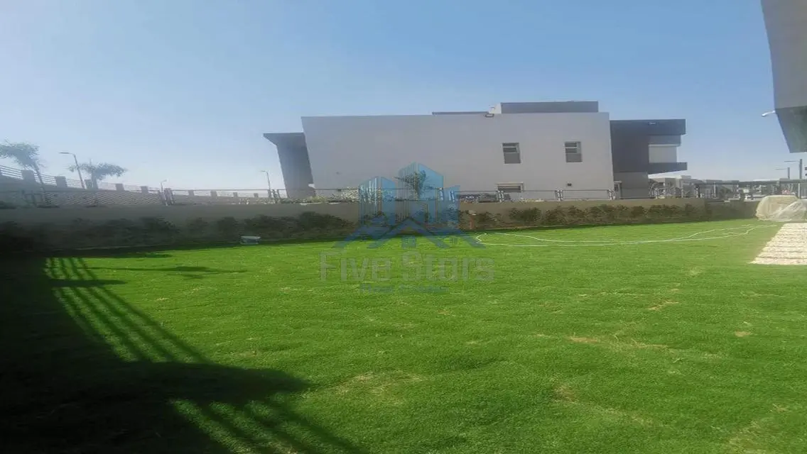 Luxurious Home for Sale with Private Pool and Garden