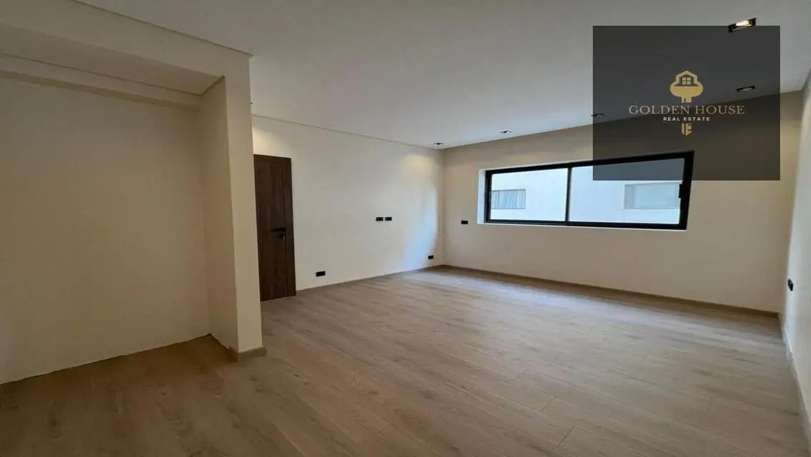 Lake View Apartment for Sale