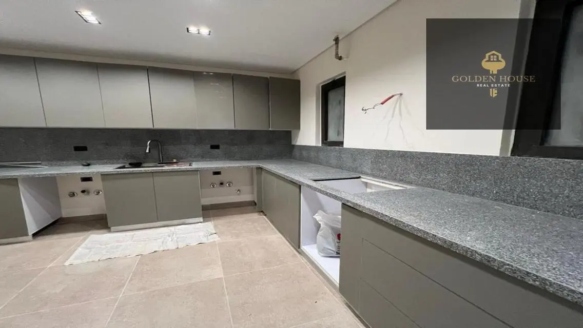 Lake View Apartment for Sale