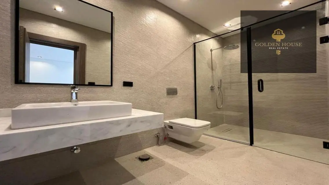 Lake View Apartment for Sale