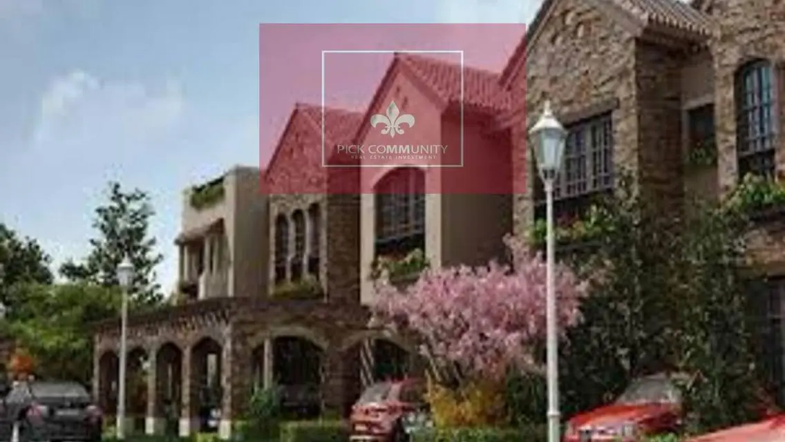 Luxurious Villa for Sale with Private Garden and Study Room
