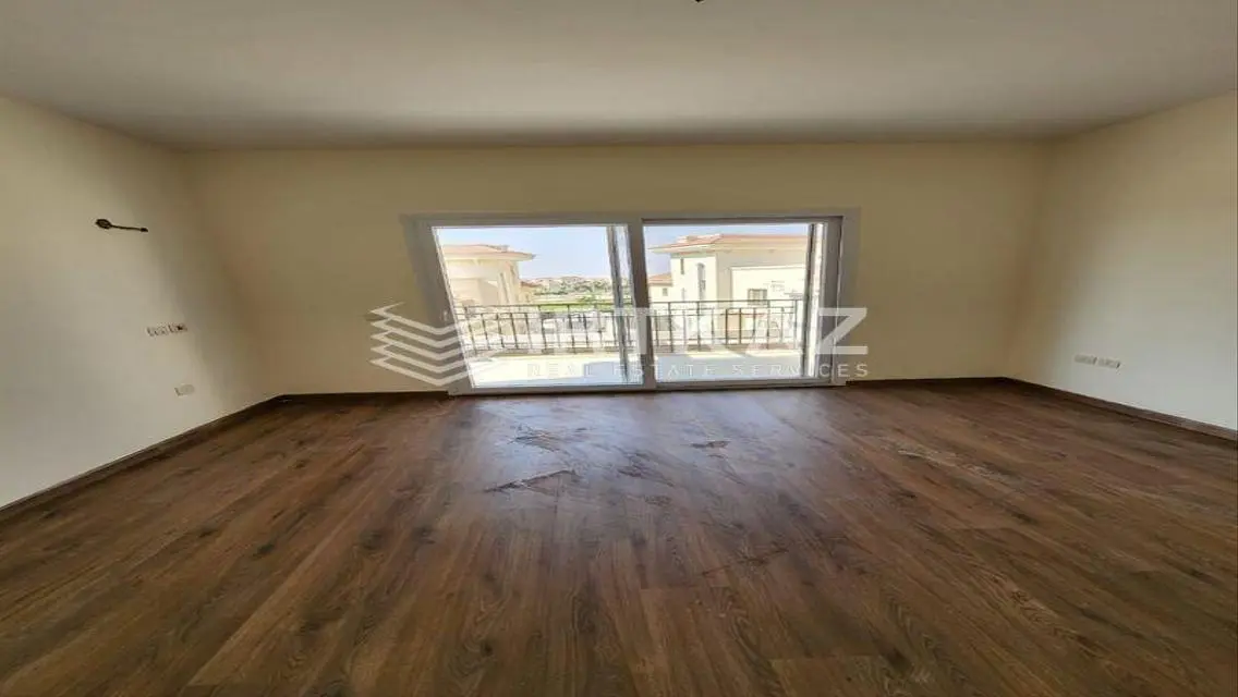 Luxury Villa with 5 Bedrooms in the Heart of the City