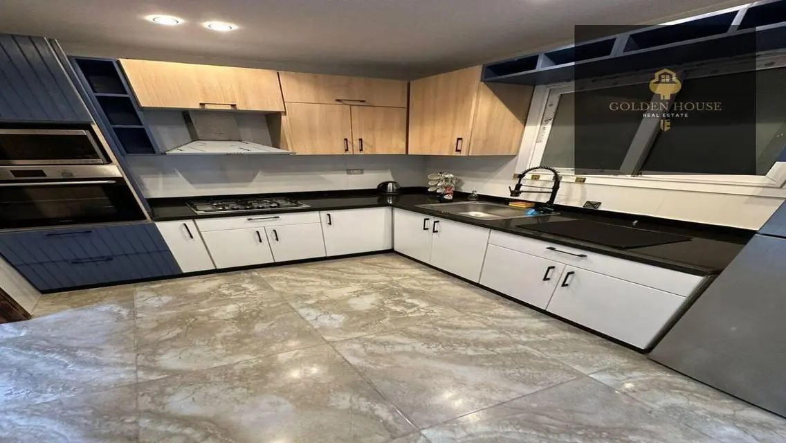 Fantastic 150 sqm Apartment with Balcony and Shared Pool
