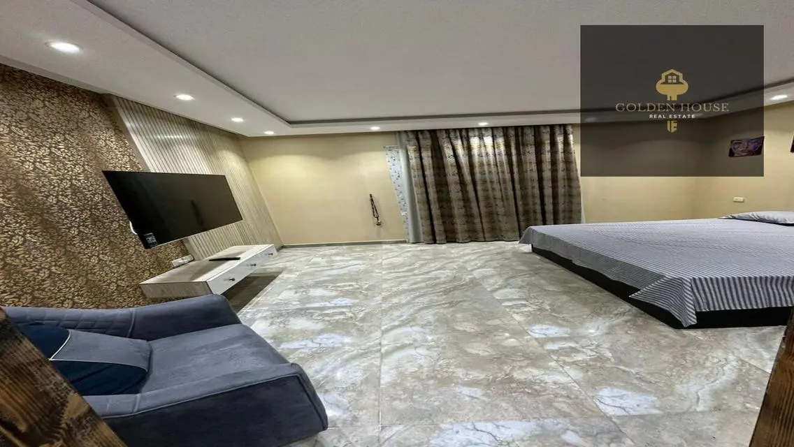 Fantastic 150 sqm Apartment with Balcony and Shared Pool