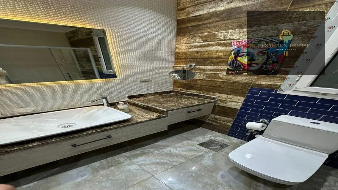 Fantastic 150 sqm Apartment with Balcony and Shared Pool