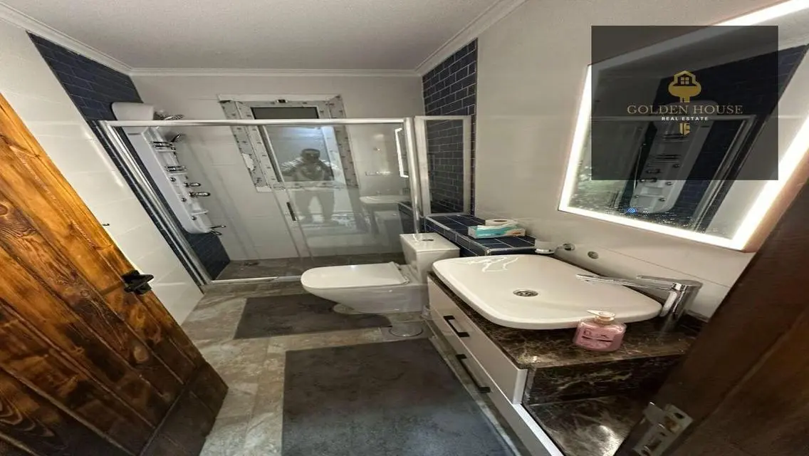 Fantastic 150 sqm Apartment with Balcony and Shared Pool