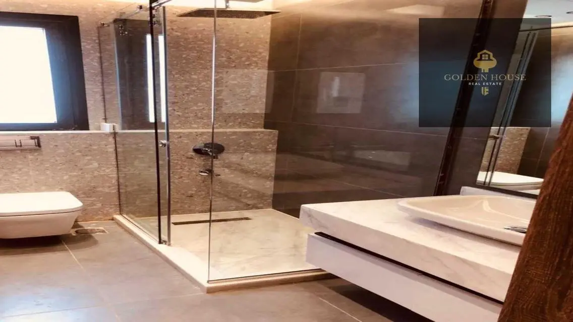 Luxurious Apartment for Sale in Golden Square