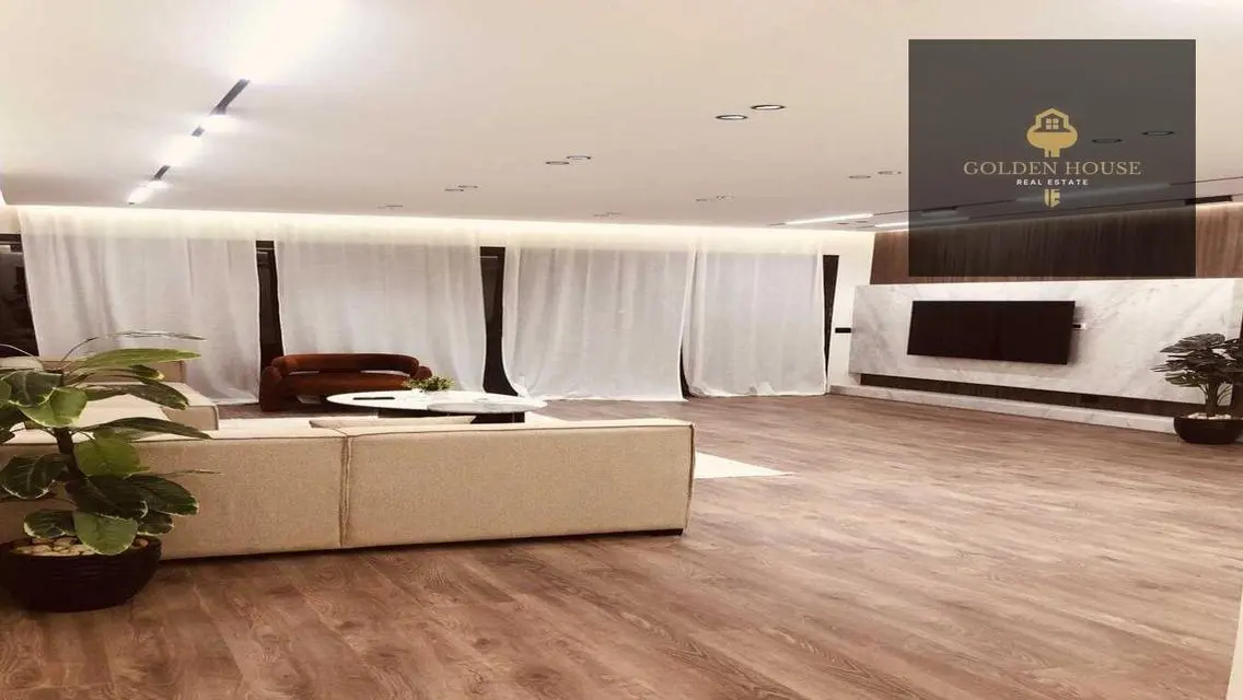 Luxurious Apartment for Sale in Golden Square