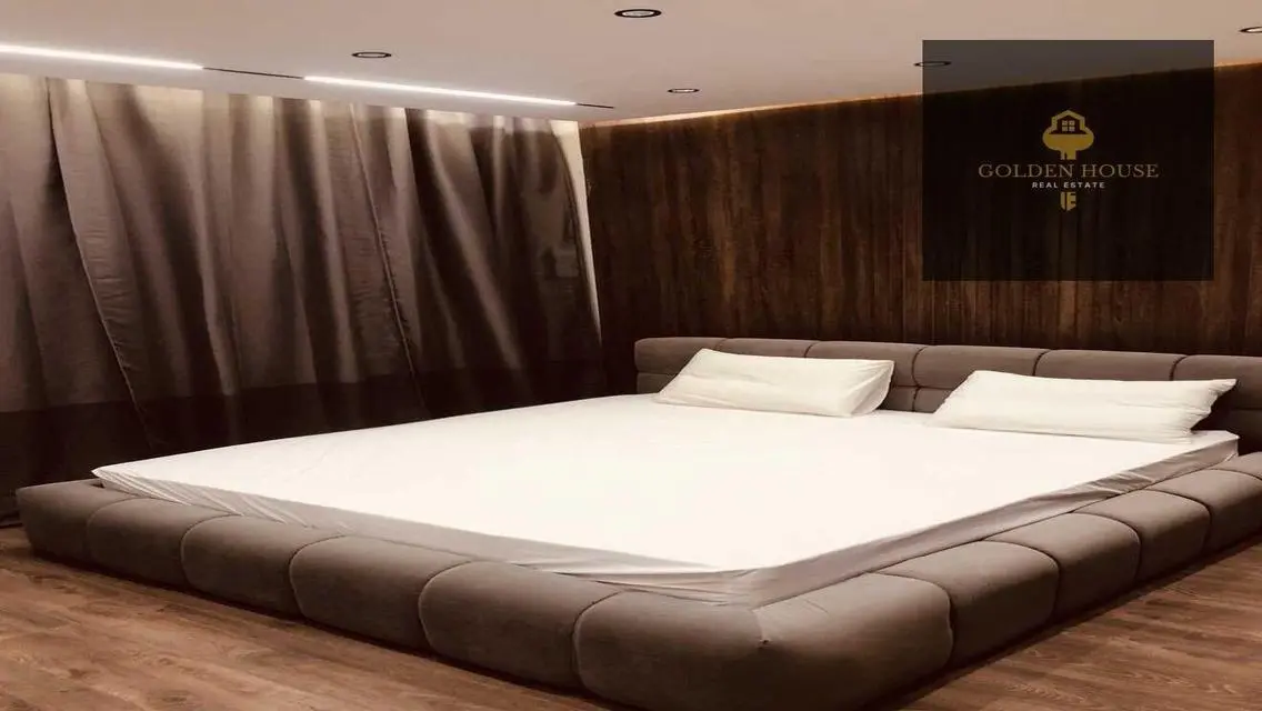 Luxurious Apartment for Sale in Golden Square
