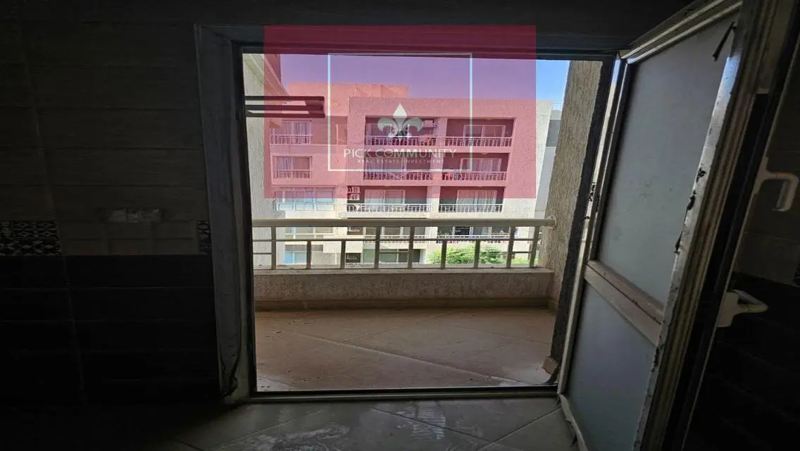 Luxury Apartment with Balcony and Security for Sale