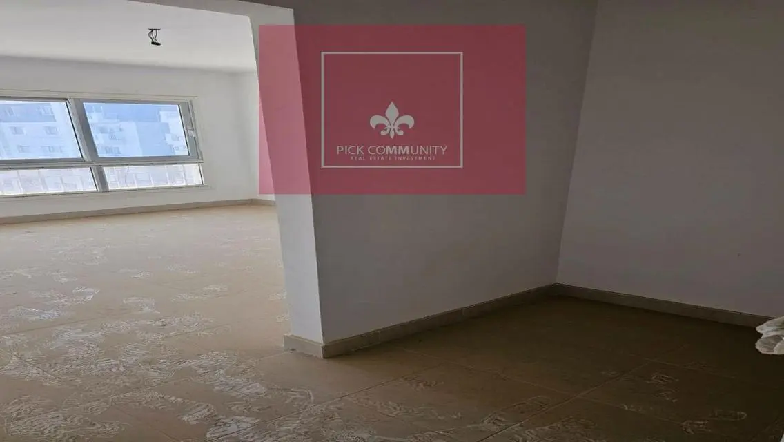Luxury Apartment with Balcony and Security for Sale
