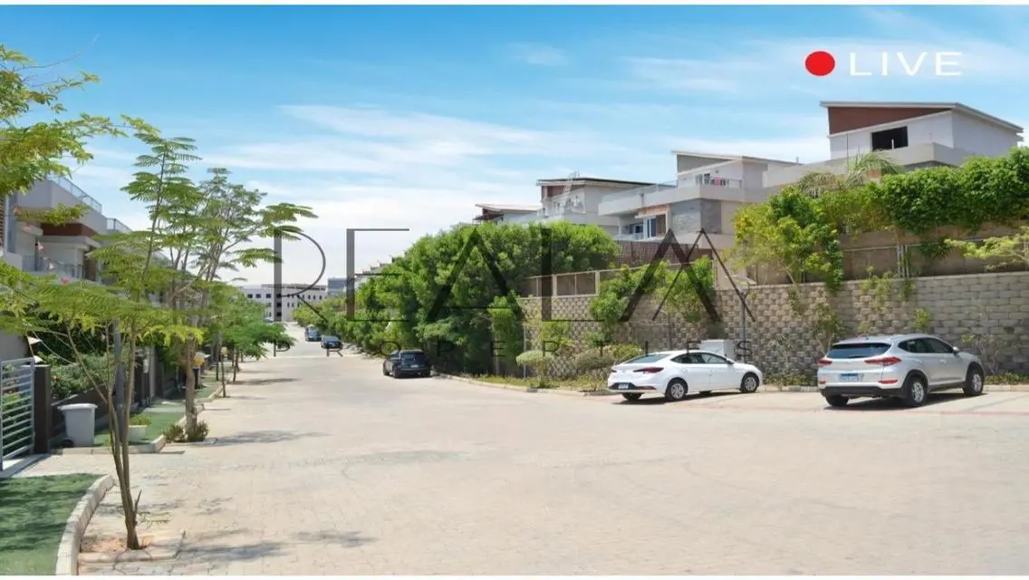 Luxury Villa with Private Pool and Garden in V-Levels