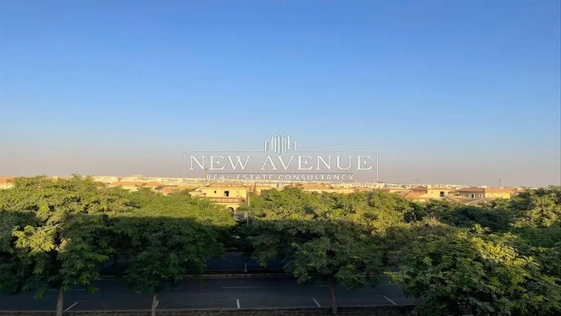 فيلا فاخرة بحمام سباحة وحديقة خاصة
