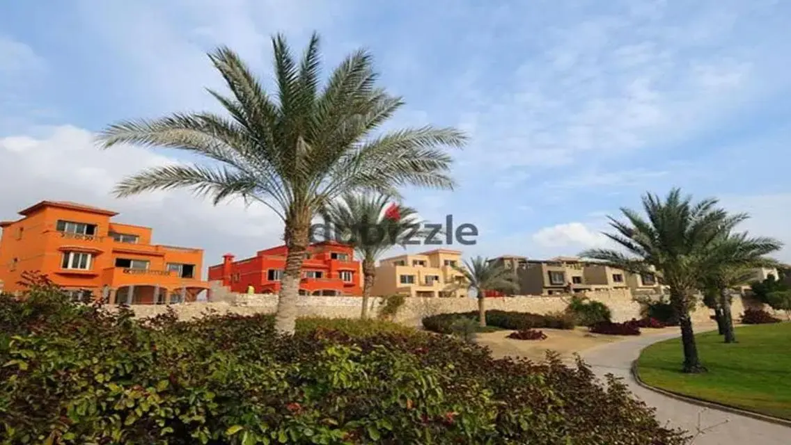 فيلا فاخرة مع مسبح خاص وحديقة في قلب المدينة