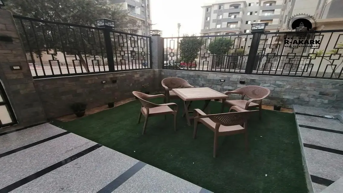 Luxury Apartment for Sale in Akark
