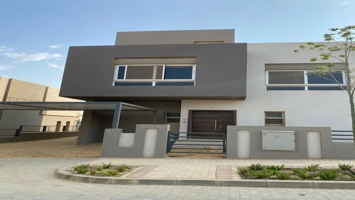 Luxury Villa for Sale with Private Garden and Pool