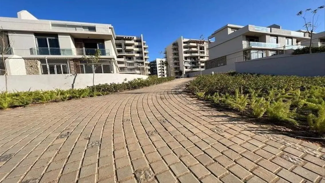 Luxurious Villa for Sale in Prime Location