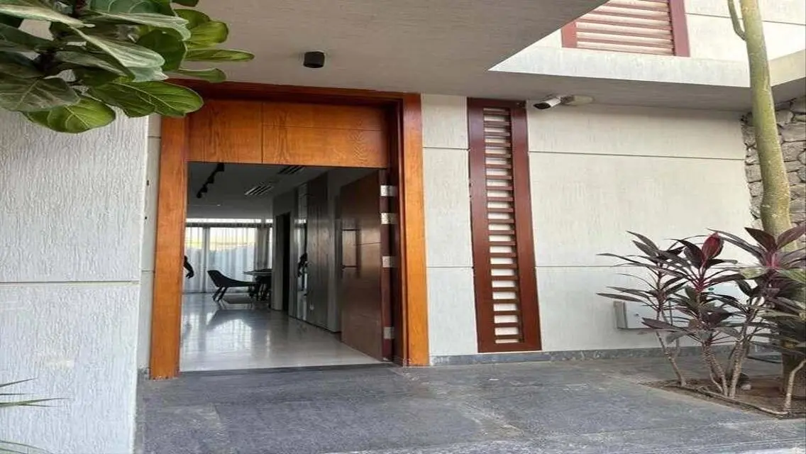 Luxurious Villa for Sale in Prime Location
