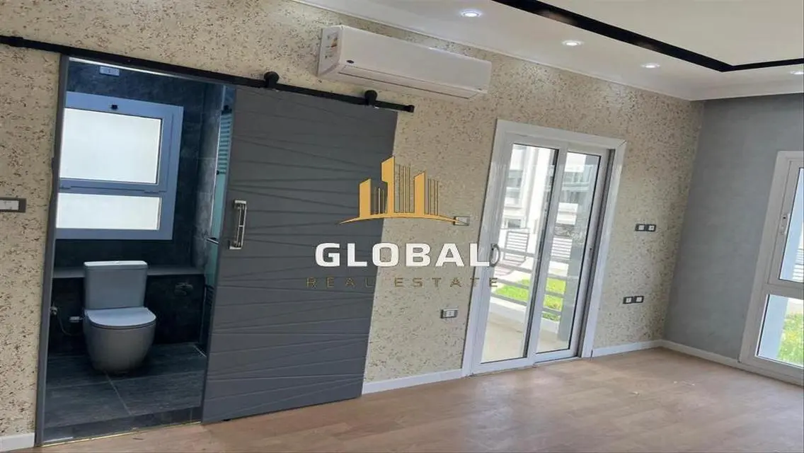 Luxury Apartment in Hyde Park