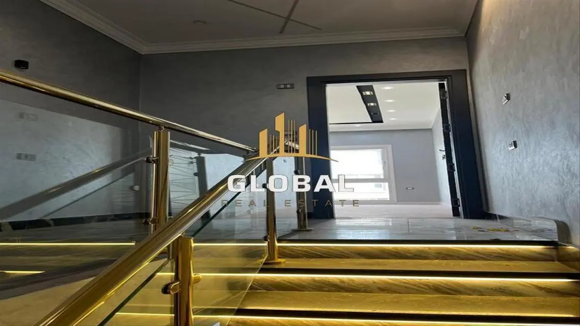 Luxury Apartment in Hyde Park