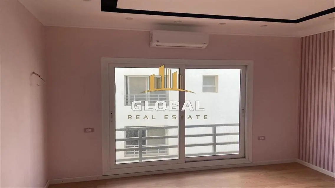 Luxury Apartment in Hyde Park