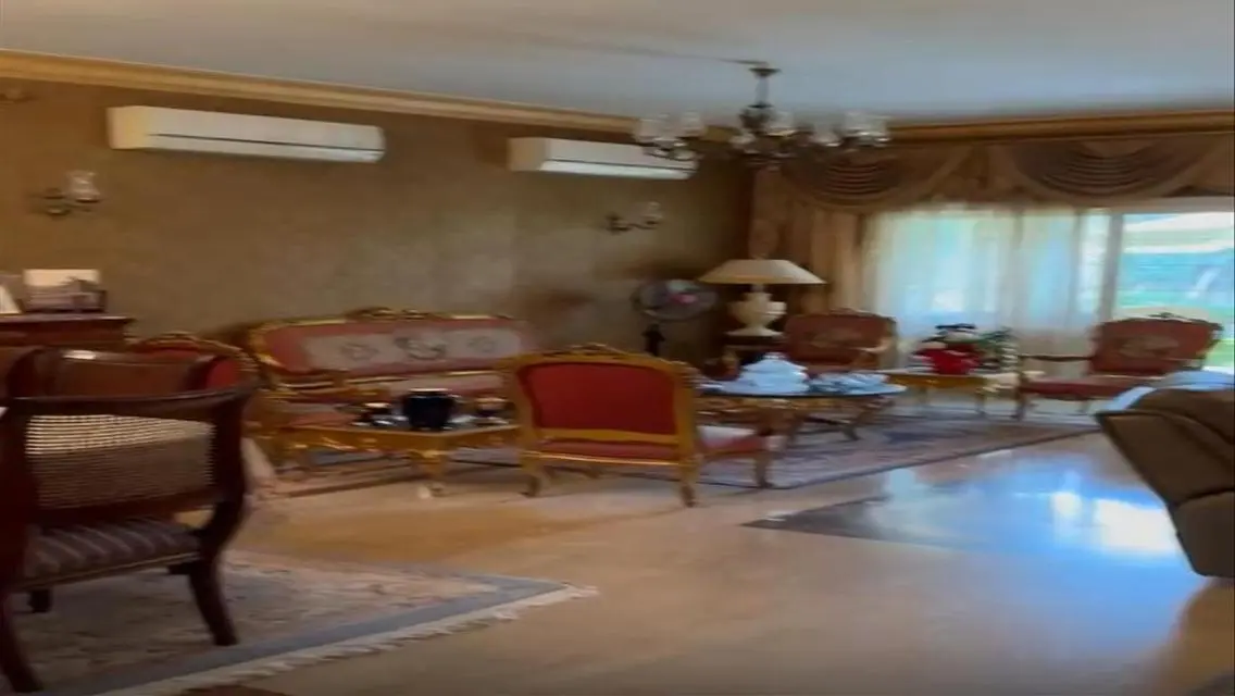شقة فاخرة للبيع في موقع متميز