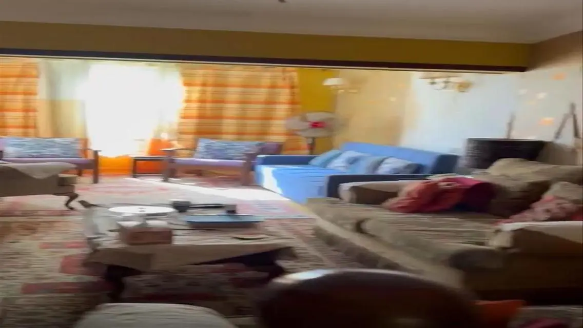 شقة فاخرة للبيع في موقع متميز