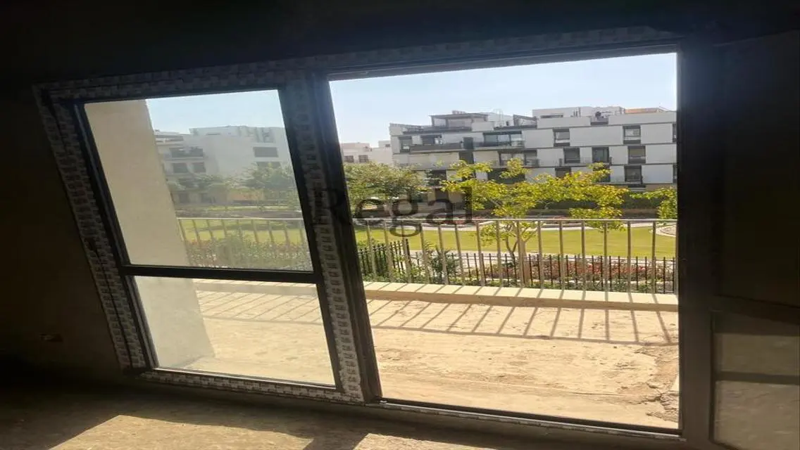 Apartment for Sale in Sodic Courtyard - 209 m²