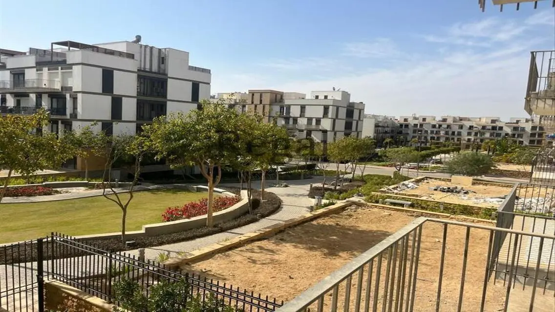 Apartment for Sale in Sodic Courtyard - 209 m²