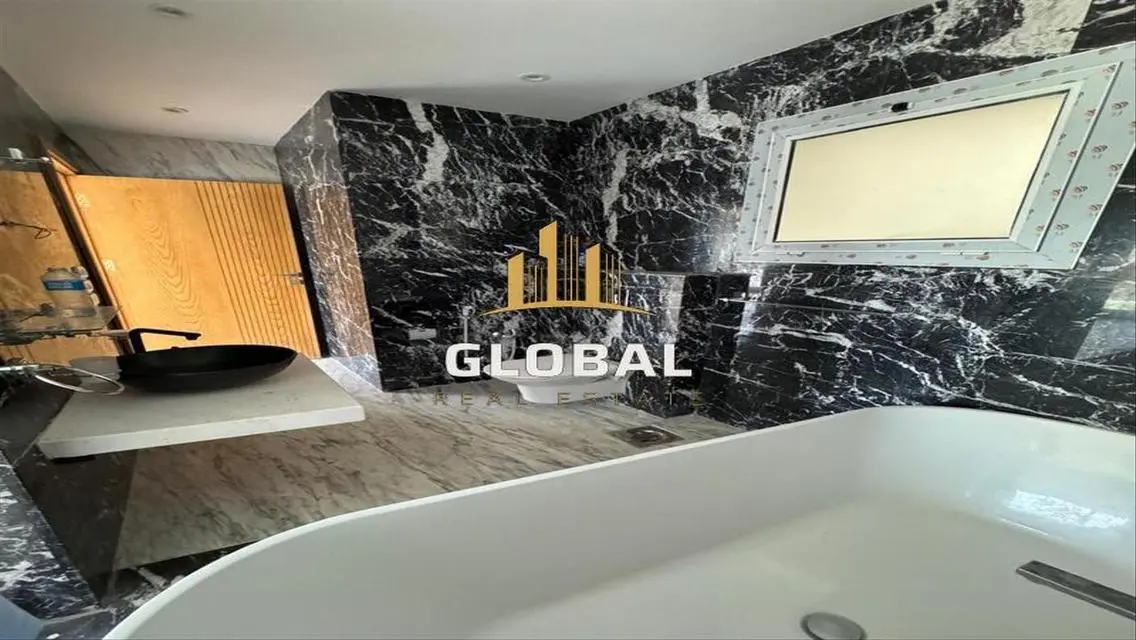 Stunning Apartment in Hyde Park - Unmissable Opportunity