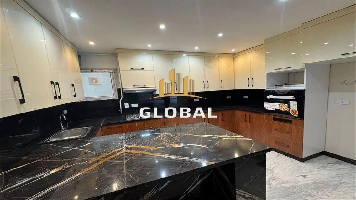 Stunning Apartment in Hyde Park - Unmissable Opportunity