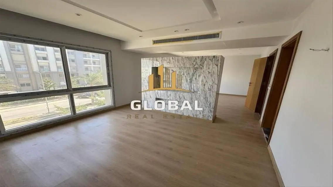 Stunning Apartment in Hyde Park - Unmissable Opportunity