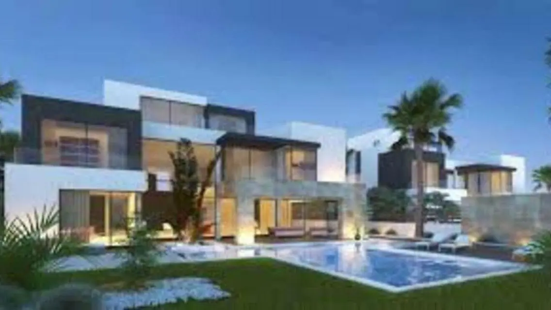 Luxury Villa with Private Pool and Maid's Room