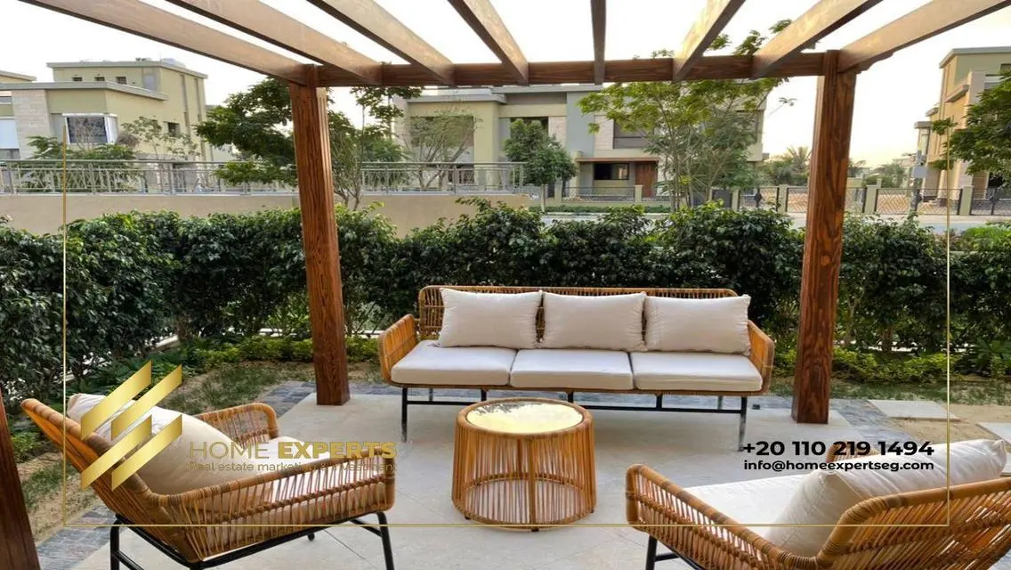 Luxurious Apartment in Olympia Area
