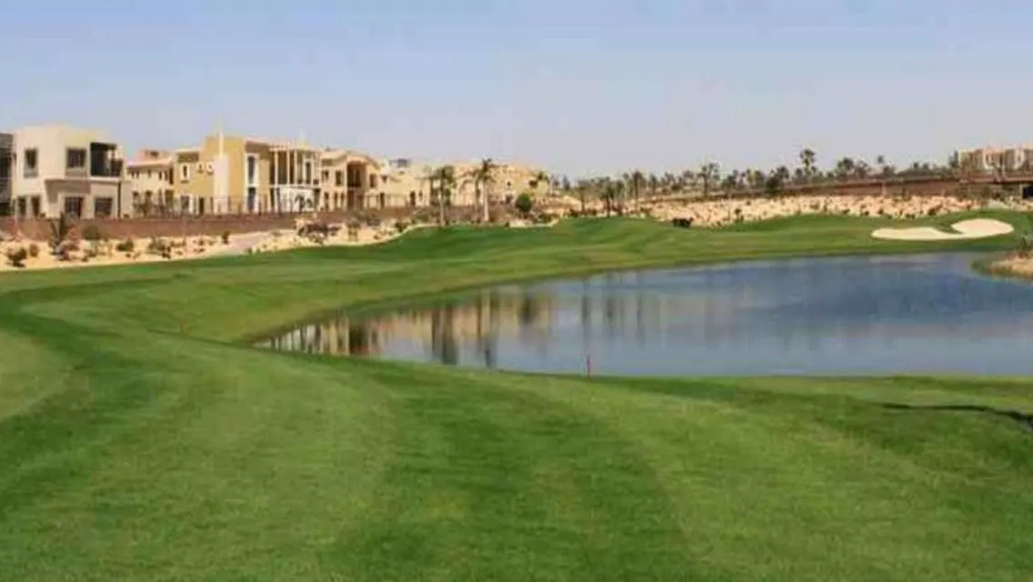 فيلا فاخرة 4 غرف نوم مع مسبح وحديقة خاصة