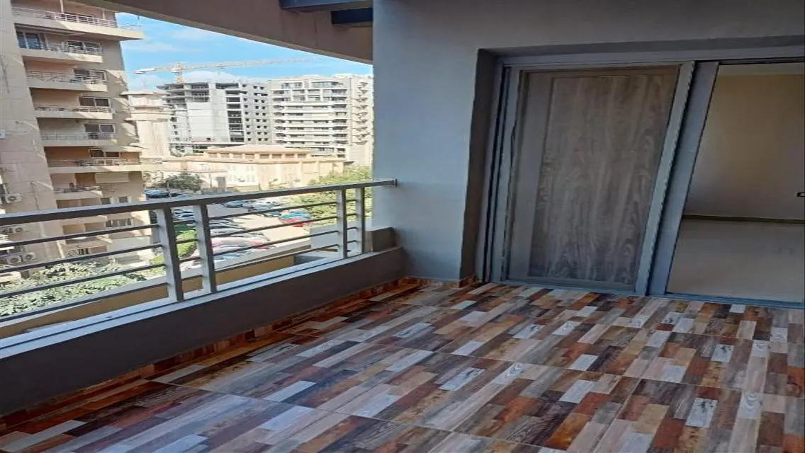 Luxurious Apartment with Stunning Views in a Prime Location