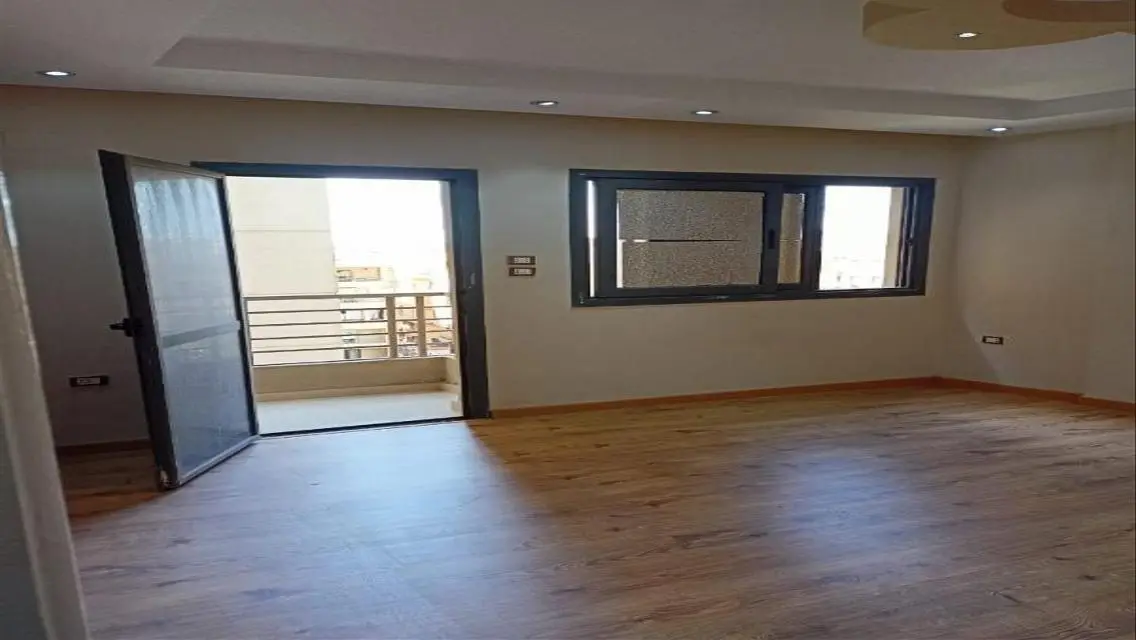 Luxurious Apartment with Stunning Views in a Prime Location