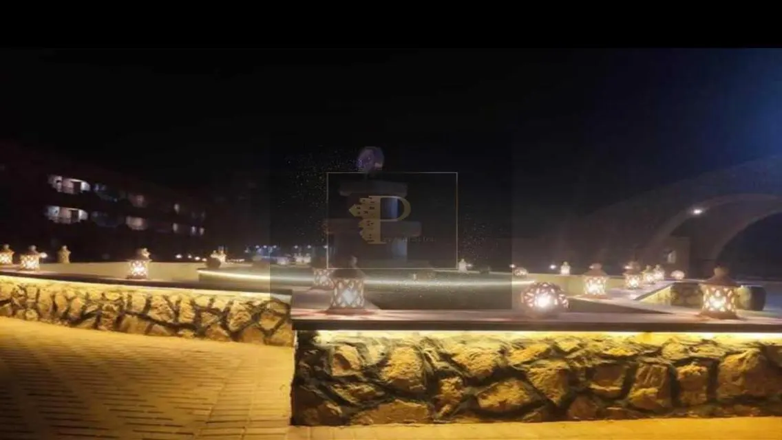 شقة فاخرة للبيع بجوار بحيرات