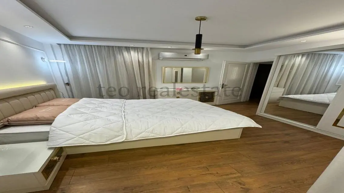 Cozy Apartment with Balcony in the Heart of the City